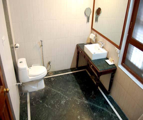 Hotel 4 TolStoy, New Delhi 5